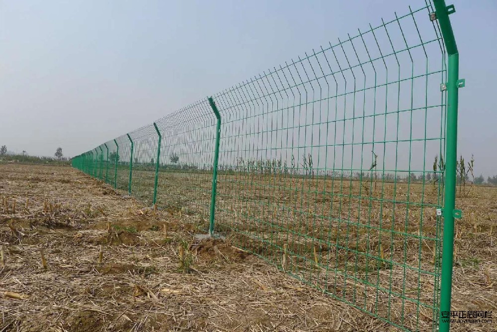 http://m.fy-art.com光伏廠區(qū)護欄網(wǎng)
