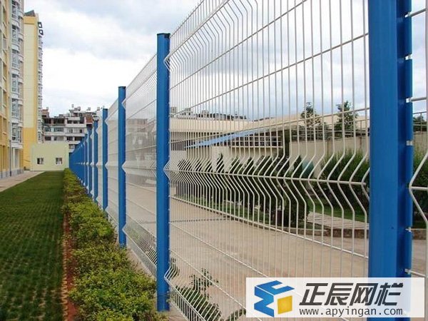 圍墻護(hù)欄之桃形柱護(hù)欄網(wǎng) 圍墻護(hù)欄