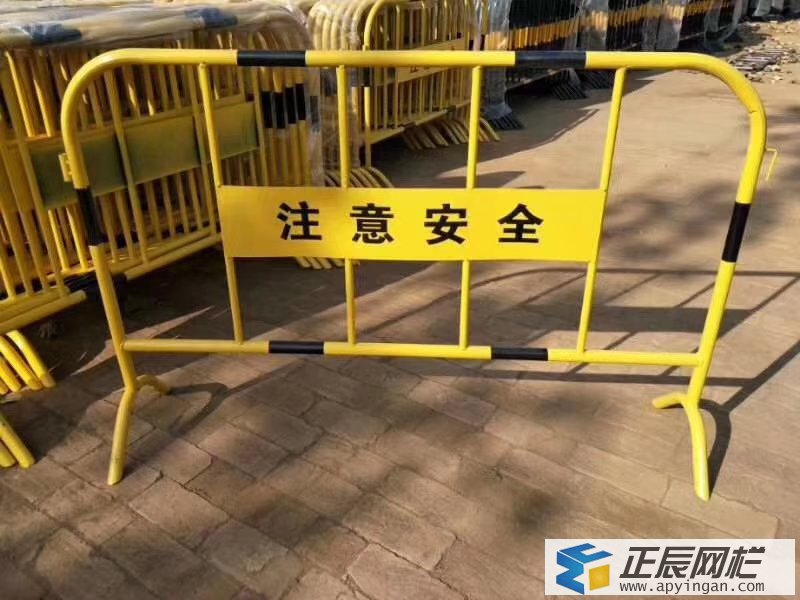 鐵馬護(hù)欄 鐵馬護(hù)欄