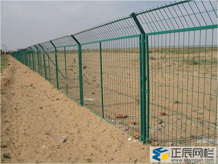 公路隔離柵護欄網